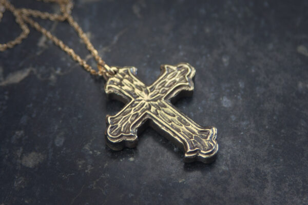 Croix fleuronnée