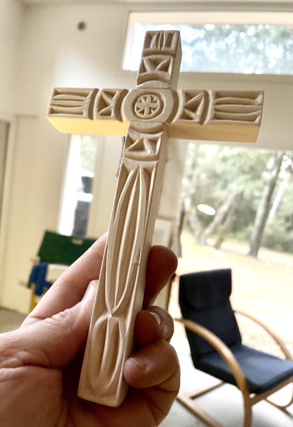 Croix sculptée – Image 5