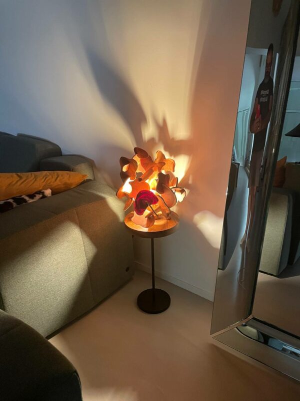 Lampe en tranches de bois de genévrier – Image 2